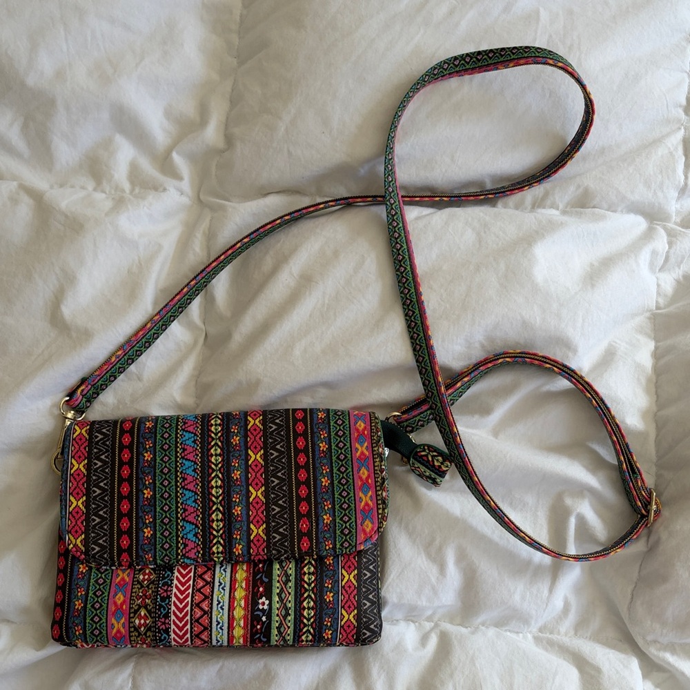 Boho Multicolor Crossbody Bag - Ethnic Stripe Pattern